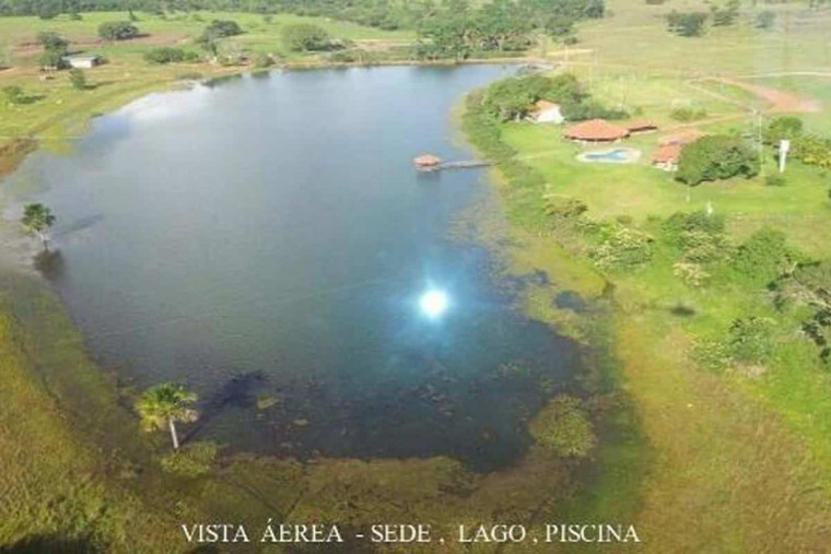 Lago próximo a sede da fazenda.