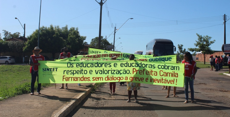 Faixa diz que, sem diálogo, greve é inevitável