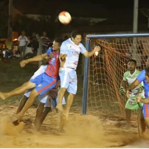 Arena de Futebol de Areia começa a ser montada na segunda-feira (9)