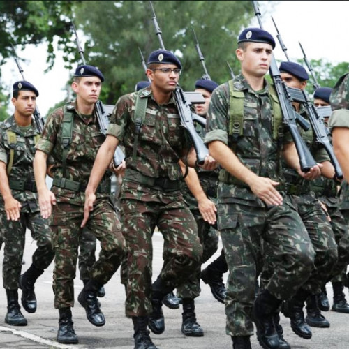 Jovens nascidos em 2000 devem se alistar ao serviço militar até 30 de junho  em Santarém, Santarém e Região