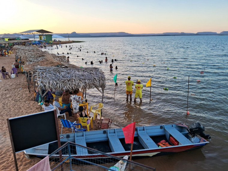 Banhista estava com a esposa na Praia