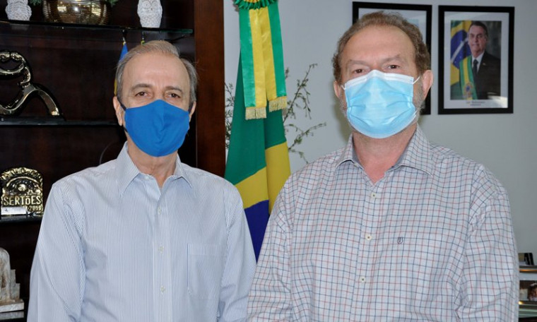 Governador Carlesse (dir.) e Henrique Prata