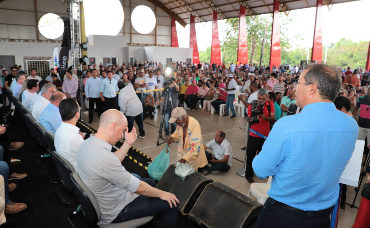 Solenidade com a presença do ministro Jader Filho em Araguaína.
