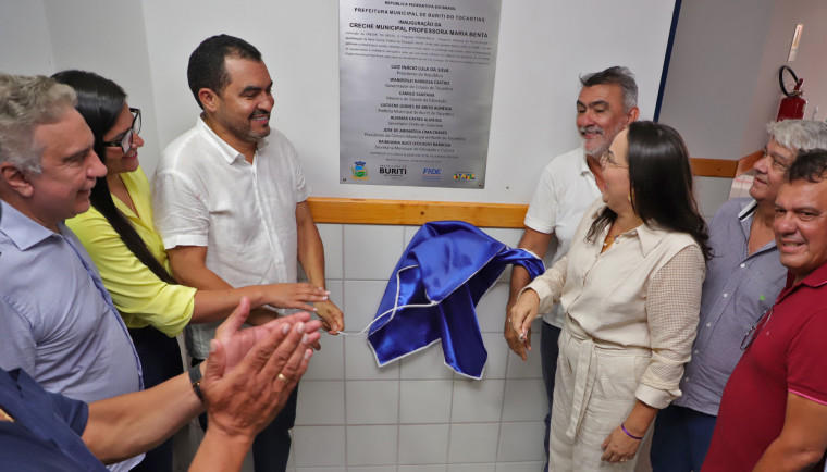 Wanderlei Barbosa na inauguração da creche municipal em Buriti do Tocantins.