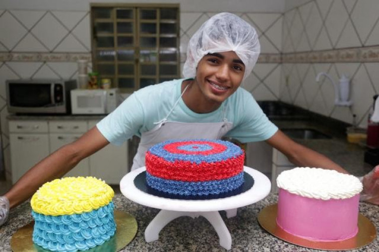 Gabriel Silva fez seu primeiro bolo há dois anos