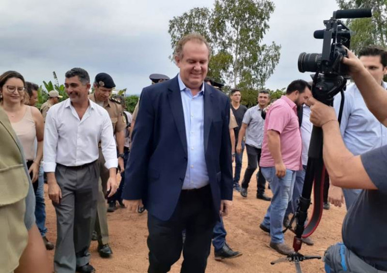 Governador Carlesse vistoria obras em Araguaína