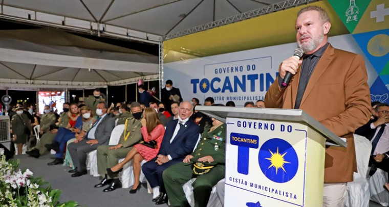 Governador Mauro Carlesse participa de solenidade de formatura de policiais militares e inaugura Galeria dos Governadores