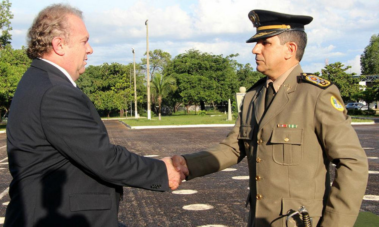 Governador junto com o Comandante-Geral da PM, Coronel Jaizon Veras