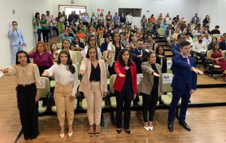 Cerimônia no auditório da nova sede da OAB Araguaína