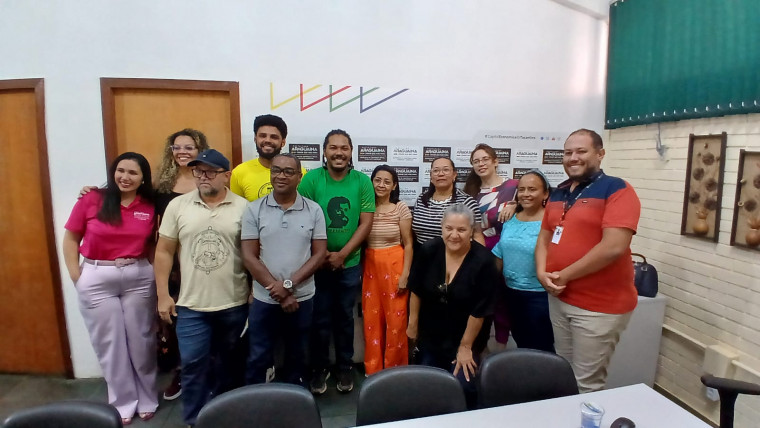 Representantes dos movimentos sociais.