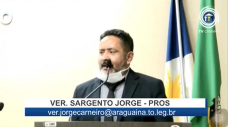Vereador Sargento Carneiro (Pros) durante discurso na Câmara de Araguaína