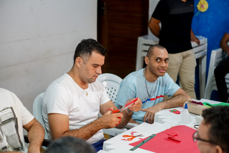 A rotina do Centro-Dia começa com a busca dos usuários em suas casas às 7 horas da manhã.