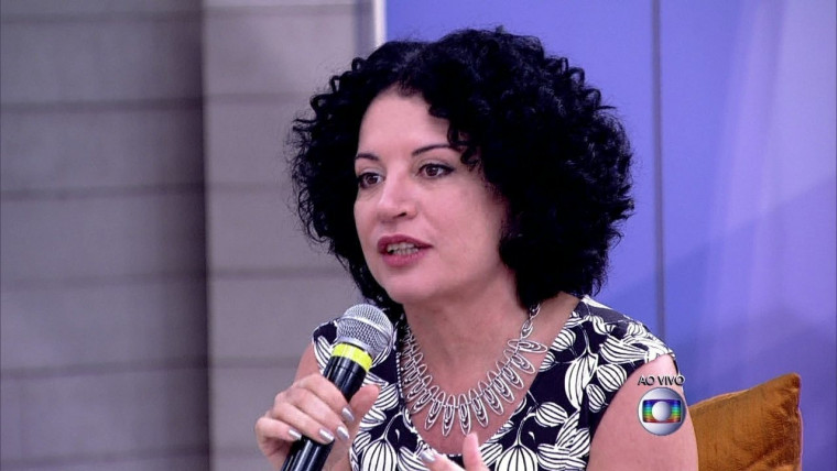 Viviane Mosé é colaboradora fixa do programa global Encontro com Fátima Bernardes