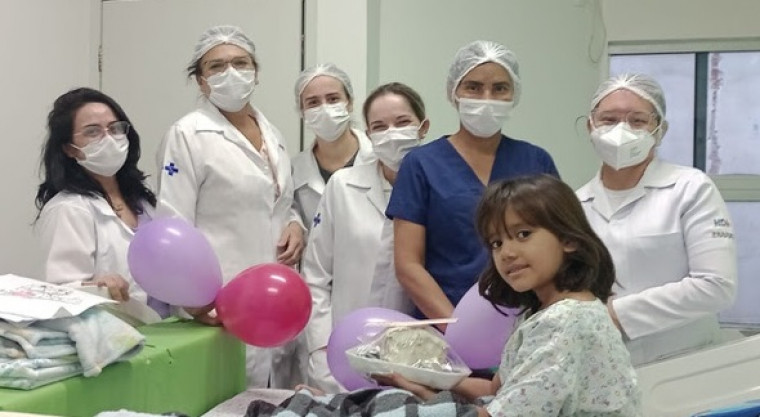 Yzadora Cardoso, de 6 anos, está internada no HDT, em Araguaína.