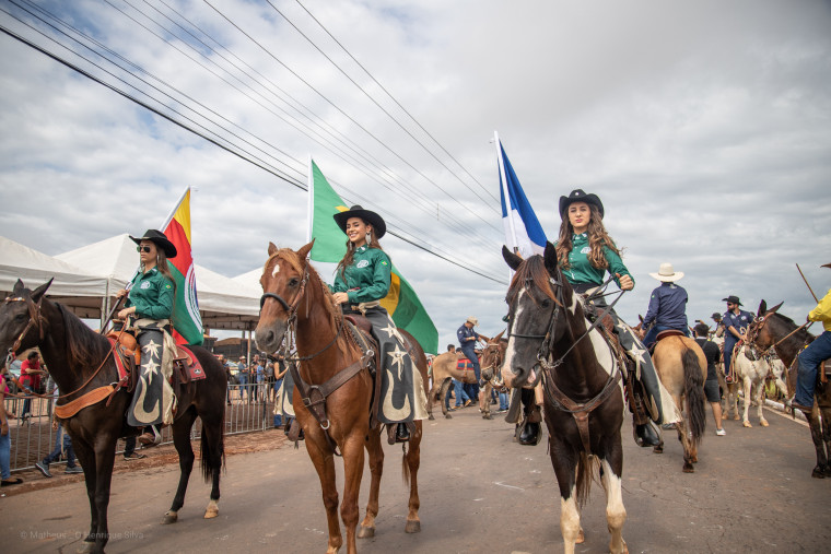 Cavalgada de Araguaína reúne seis mil cavaleiros e amazonas