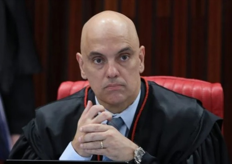 Alexandre de Moraes manda bloquear Telegram no Brasil.