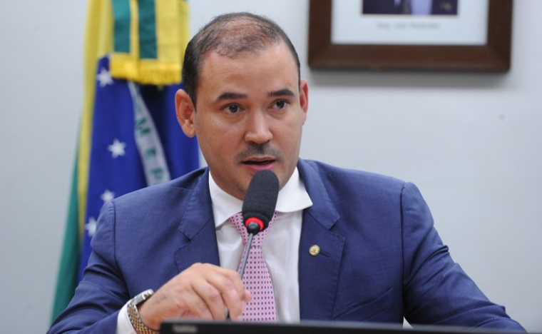 Deputado federal do Tocantins Vicentinho Júnior é o novo presidente da CAPADR