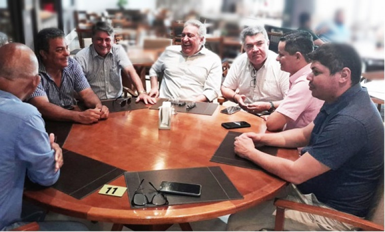 Reunião de pré-candidatos a vereador com o vice-governador Laurez Moreira