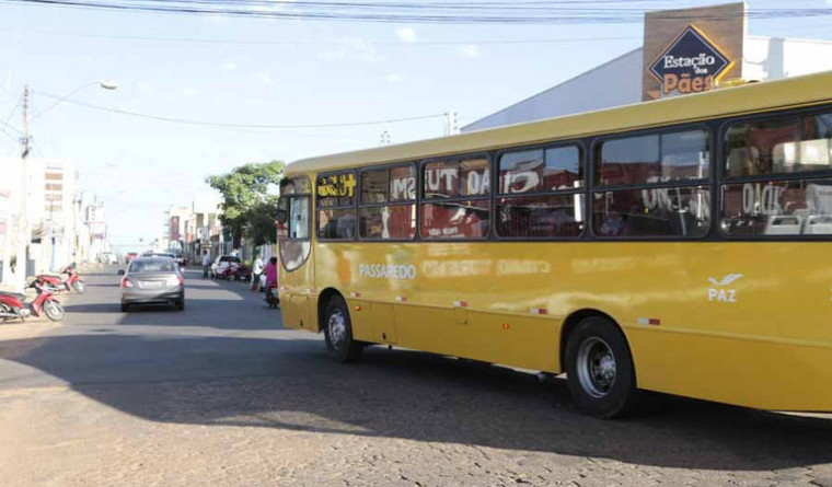 Ônibus do transporte público em Araguaína