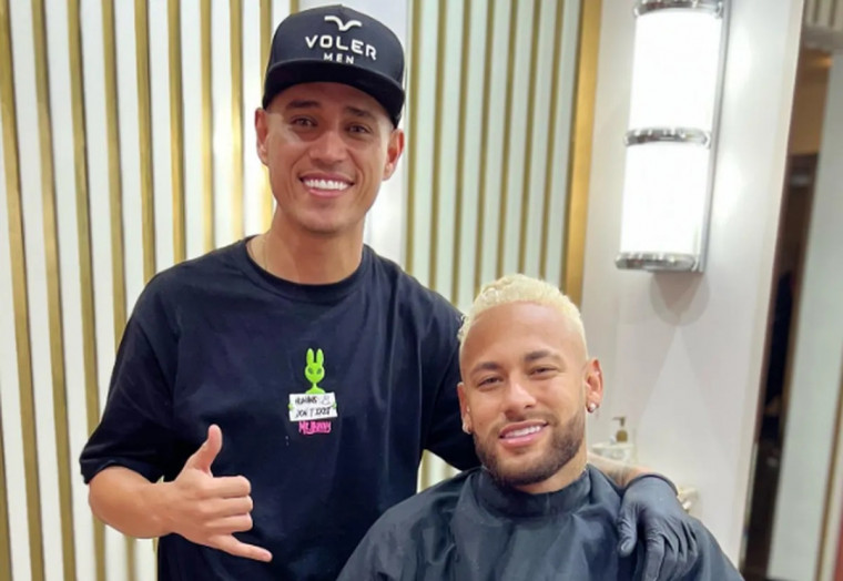 Nariko é barbeiro e parça de Neymar e de outros jogadores da seleção brasileira