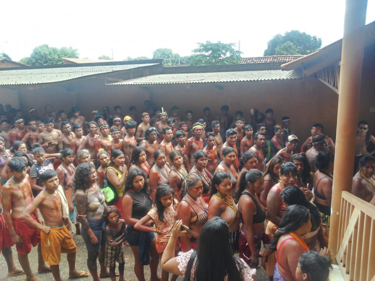 Mais de 200 indígenas ocuparam polo base de saúde em Tocantinópolis.