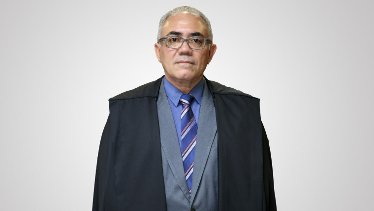 Desembargador Adolfo Amaro Mendes