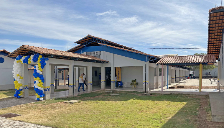 Escola inaugurada em Ananás após 13 anos
