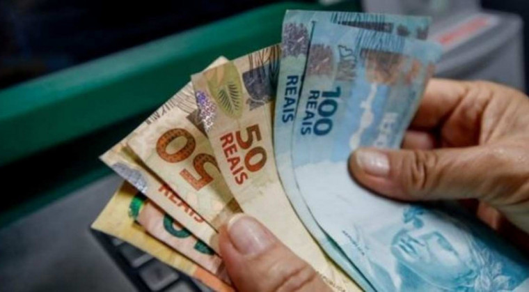 Salário mínimo passou de R$ 1.320 para R$ 1.412