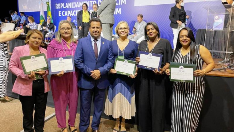 Em Brasília, gestores de escolas da rede estadual do Tocantins recebem certificações do MEC