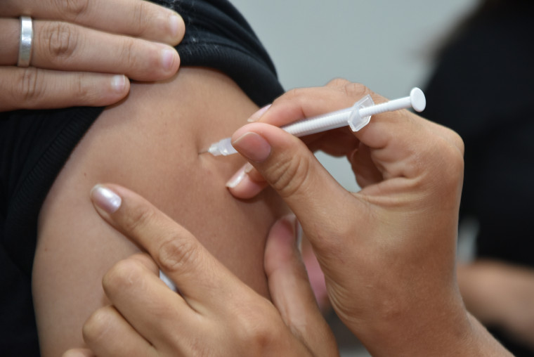 No Tocantins, em 2023, foram aplicadas o total de 181.980 doses de vacina contra COVID-19