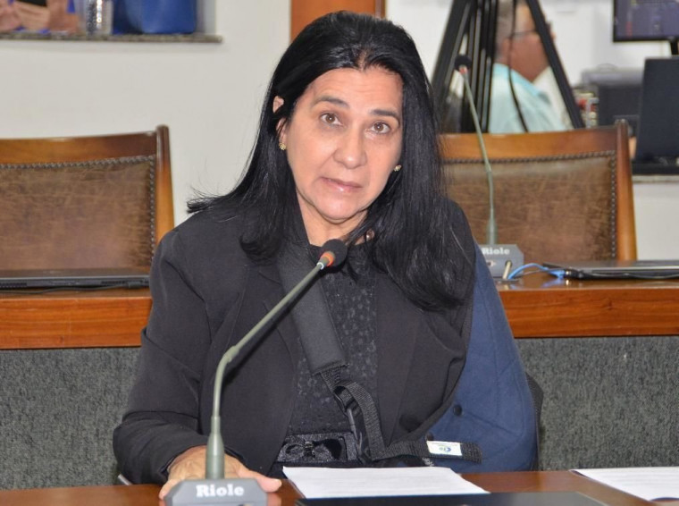 Deputada estadual Amália Santana