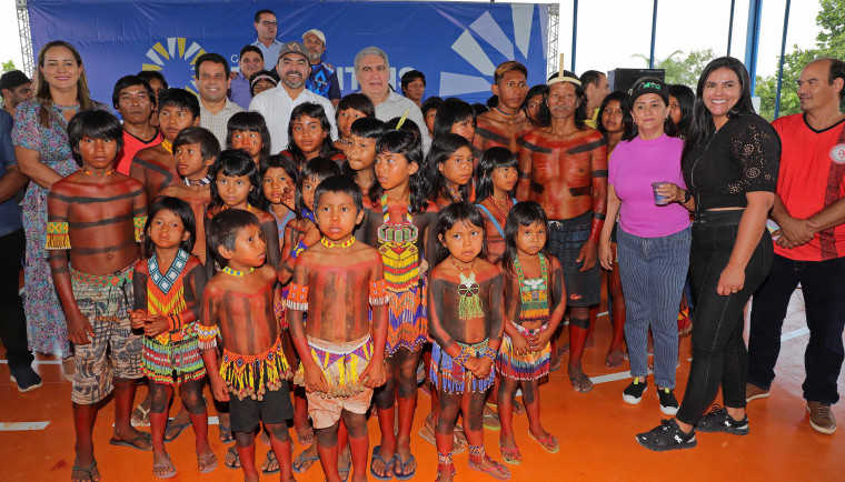 Dezenas de crianças indígenas serão beneficiadas com a inauguração de quadra esportiva