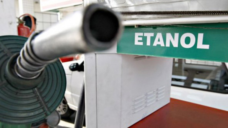 Não está compensando abastecer com etanol na maioria dos Estados