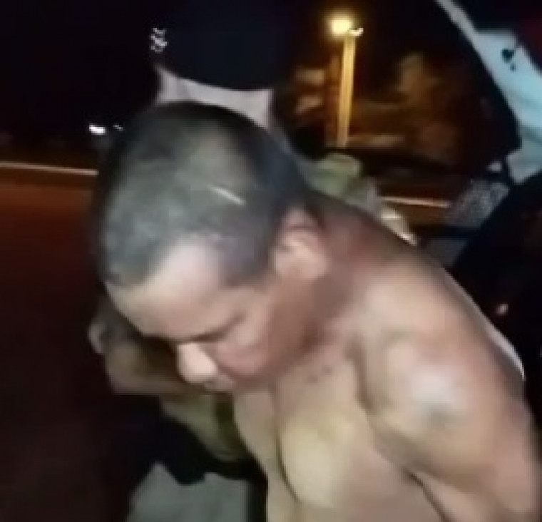 Homem foi preso pela Polícia Militar.