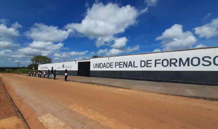 Oração na unidade penal de Formoso do Araguaia