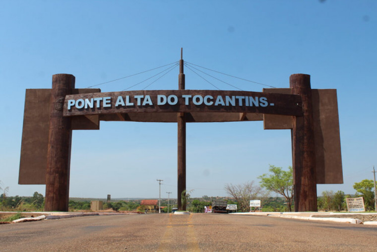 Entrada de Ponte Alta do Tocantins.