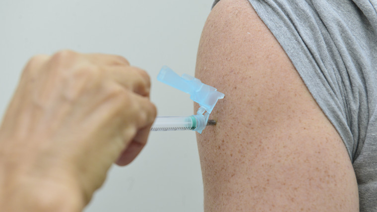 Palmas começa a imunizar população a partir de 35 anos