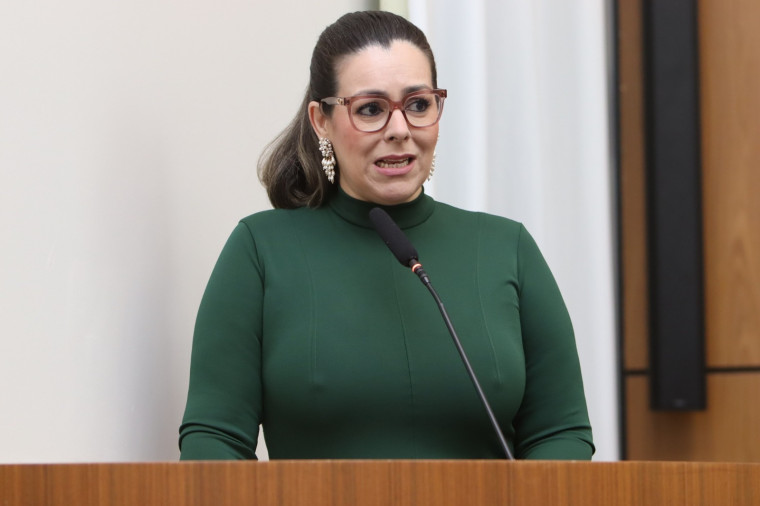 Prefeita Cinthia Ribeiro discursou na abertura do ano legislativo na Câmara de Palmas