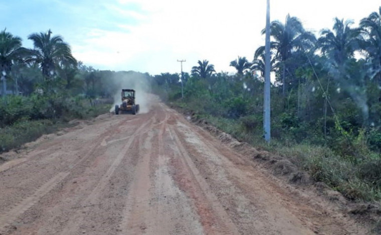 Recuperação de estrada vicinal no interior do Tocantins