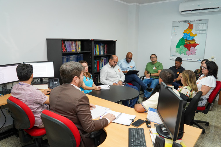 Audiência no Ministério Público sobre o trabalho dos profissionais em enfermagem.