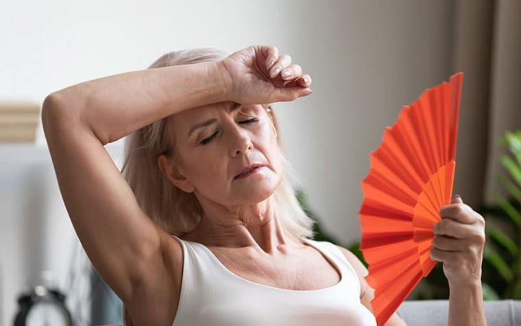 Menopausa: sintomas, tratamentos e como viver plenamente esta fase