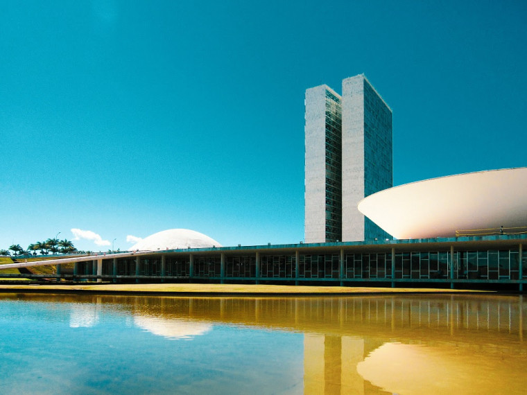 Brasil é o 1º no ranking de despesas por parlamentar.