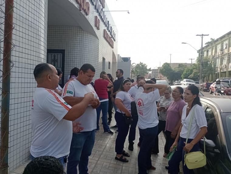 Servidores da prefeitura de Araguaína na paralisação desta terça.