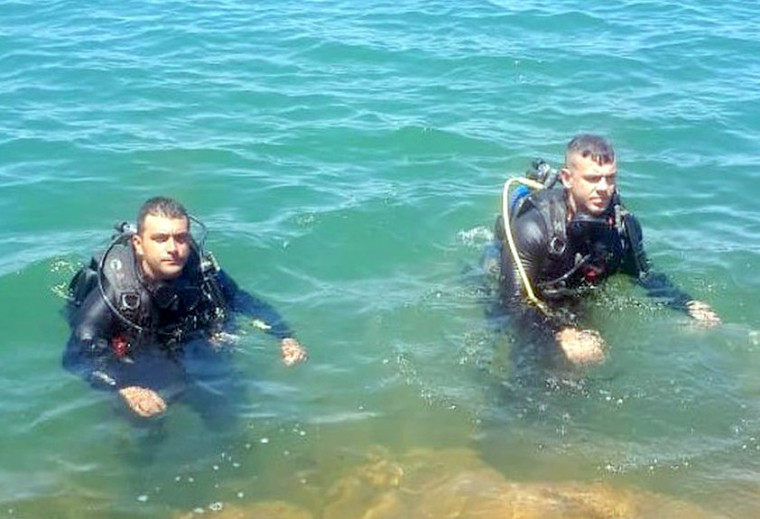O corpo da criança foi resgatado por mergulhadores do Corpo de Bombeiros