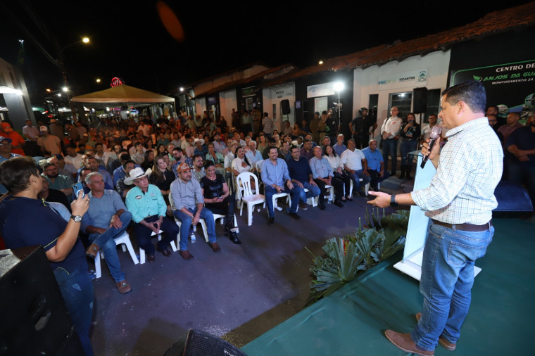 Pré-candidato Jorge Frederico durante a abertura da Feira