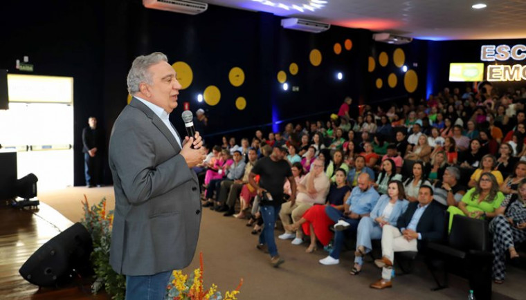 Vice-governador Laurez Moreira durante o lançamento do programa