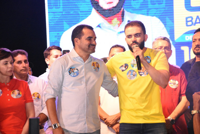 Wanderlei no lançamento da candidatura de seu filho, Leo Barbosa, em Palmas.