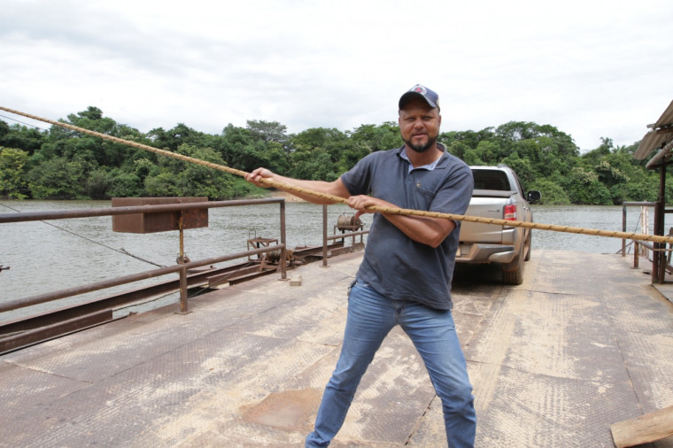 Alex Rodrigues, produtor da região, acredita que a ponte irá beneficiar produtores da região, como ele.