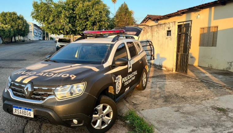 Viatura da polícia durante ação que prendeu o homem