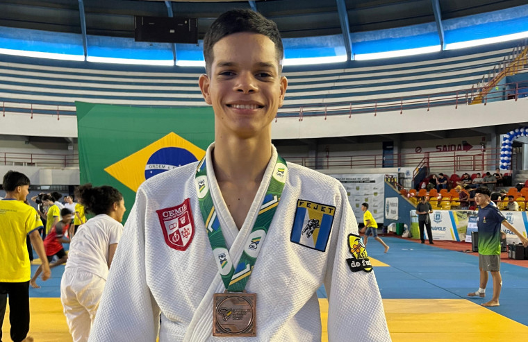 Guilherme conquistou medalha de bronze na categoria Sub-18 Masculino Superligeiro